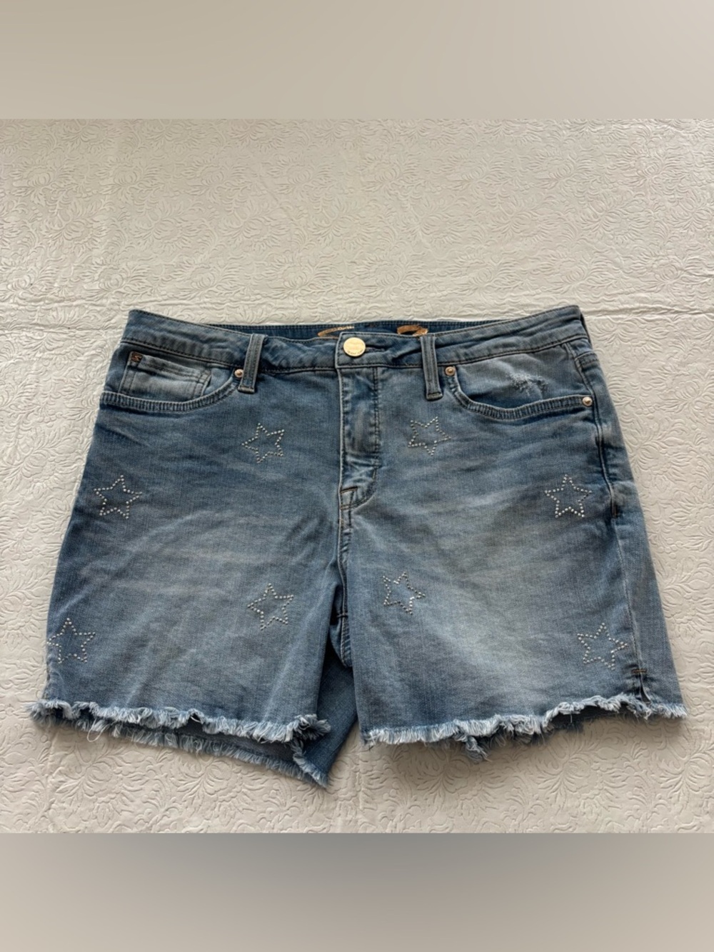 Seven7 Weekend Denim “Bling Star” Shorts In Light Blue Wash, Size 10